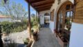 Kreta, Roumeli: Gemütlicher Bungalow zu verkaufen