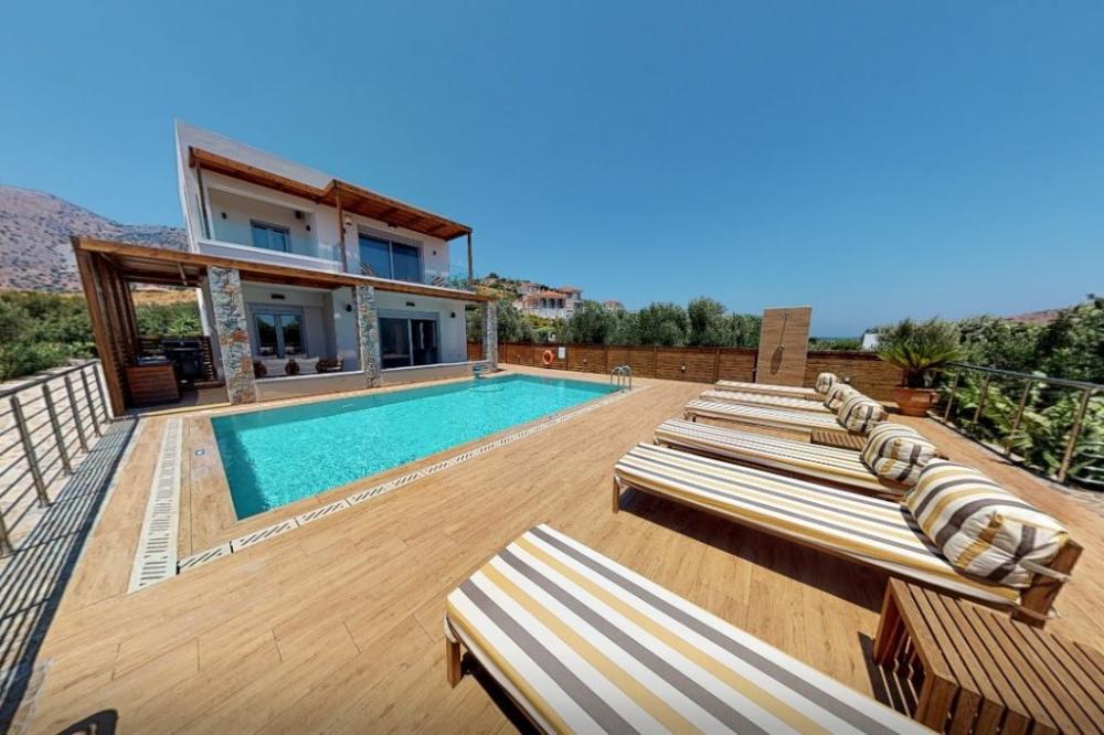 Kréta, Tsifliki: Környezetbarát villa medencével, kerttel és jakuzzival eladó Elounda közelében