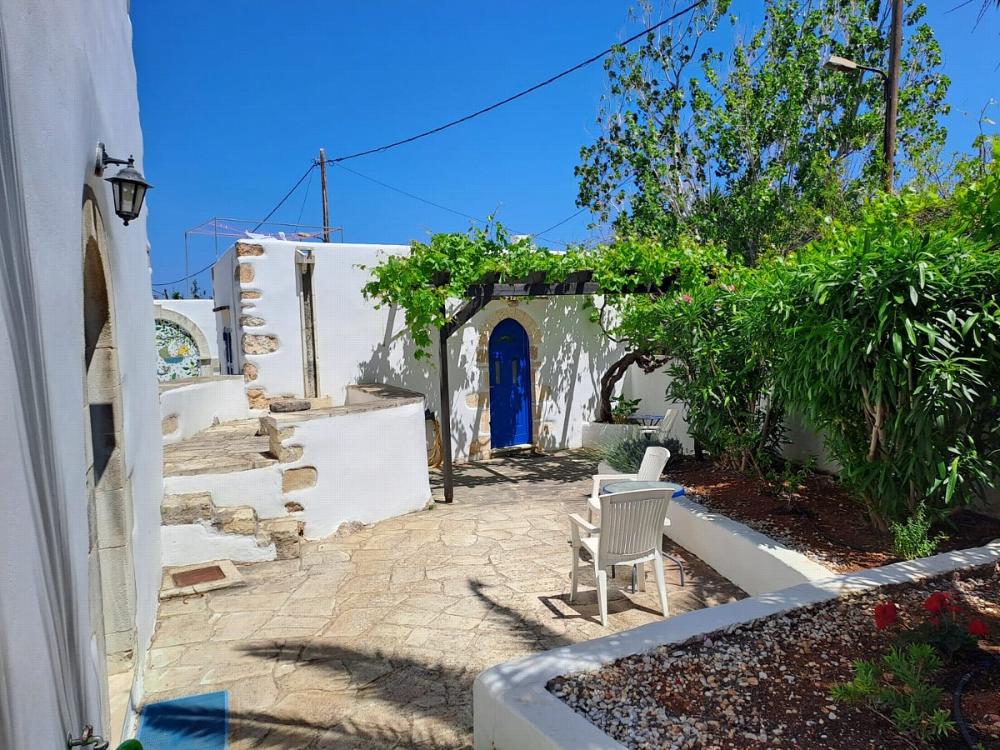Kreta, Kokkino Chorio: Steinvilla im Kykladenstil mit toller Aussicht zu verkaufen