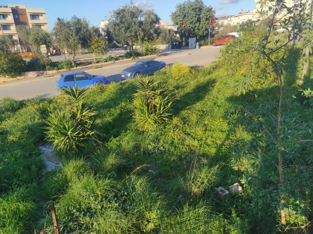 Kreta, Chania: Zwei unfertige Stockwerke mit Meerblick zu verkaufen