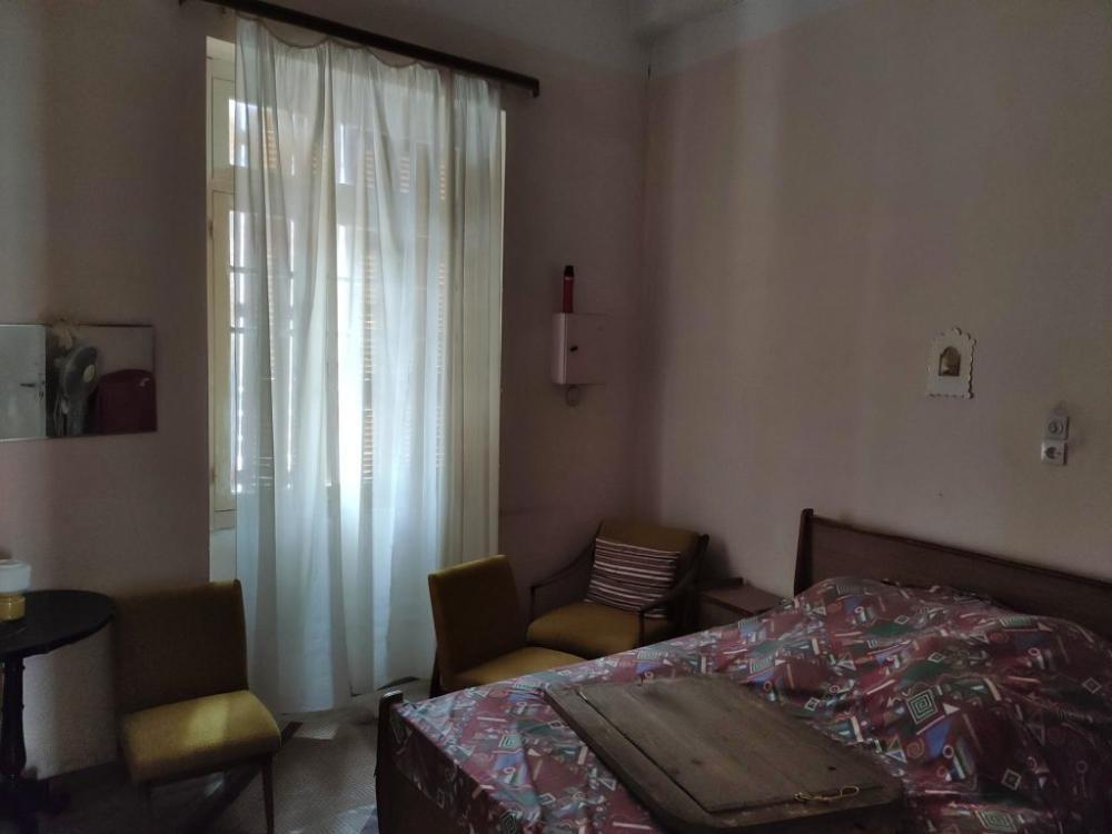 Große Wohnung im ersten Stock im Zentrum von Neapoli, Kreta