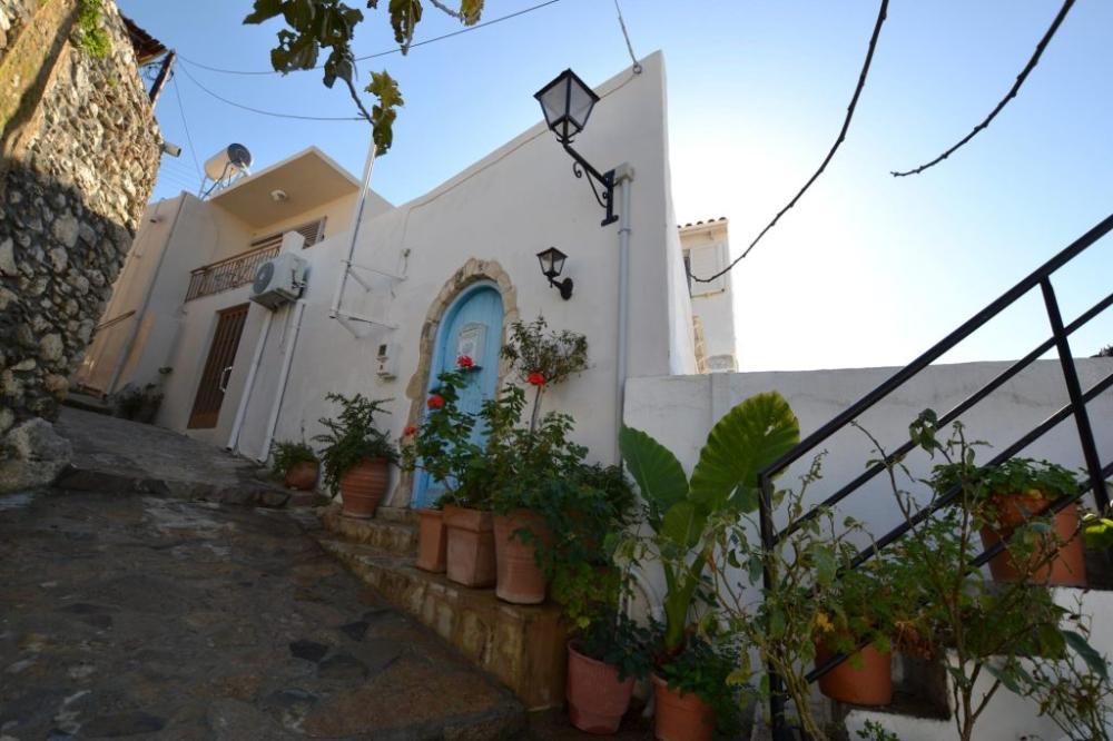 Kreta, Kavousi: Wunderschön renoviertes Dorfhaus zu verkaufen