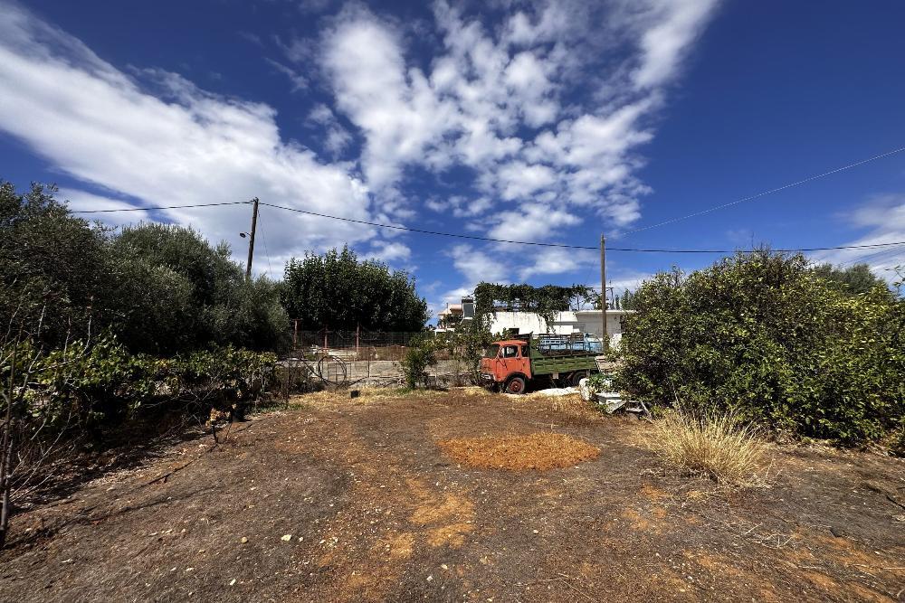 Kreta, Vamvakopoulo: Flaches Grundstück mit 150 m² bebaubarer Fläche in erstklassiger Lage