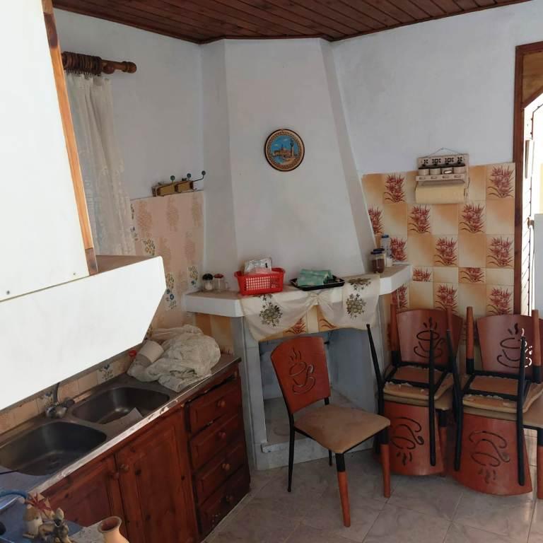 Ostkreta, Xerokampos: Traditionelles Steinhaus zu verkaufen