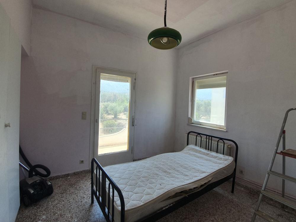 Kreta, Sisi: Gebäude mit 2 unabhängigen Wohnungen am Stadtrand zu verkaufen