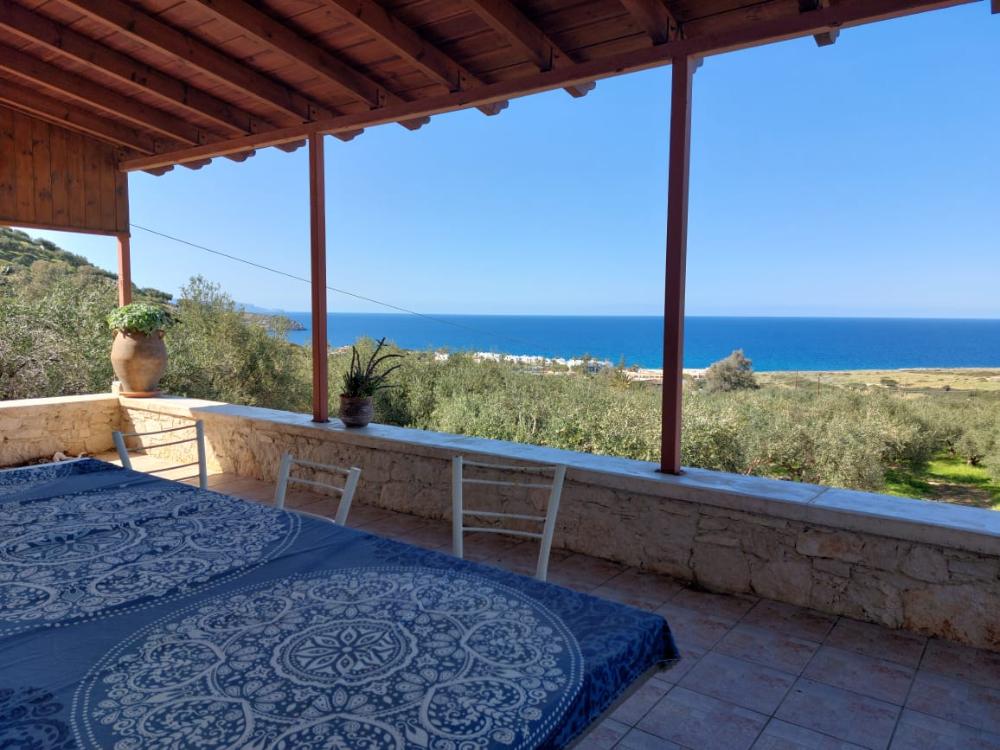 Kreta, Mochlos: Charmantes Haus mit Meerblick und Garten mit Olivenbäumen zu verkaufen