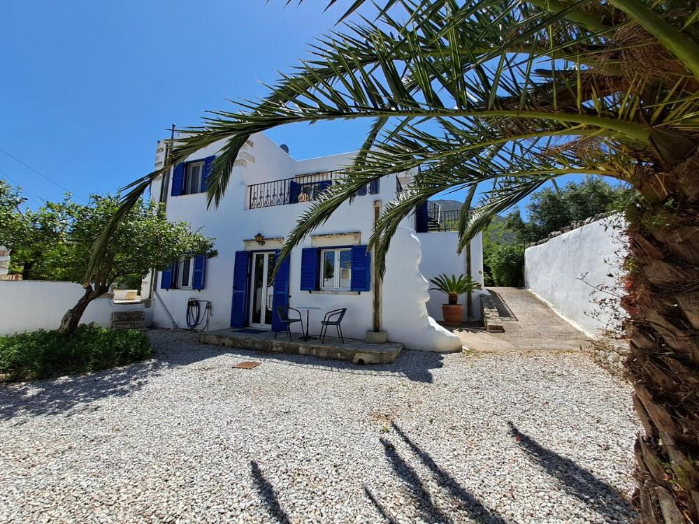 Kreta, Kokkino Chorio: Steinvilla im Kykladenstil mit toller Aussicht zu verkaufen