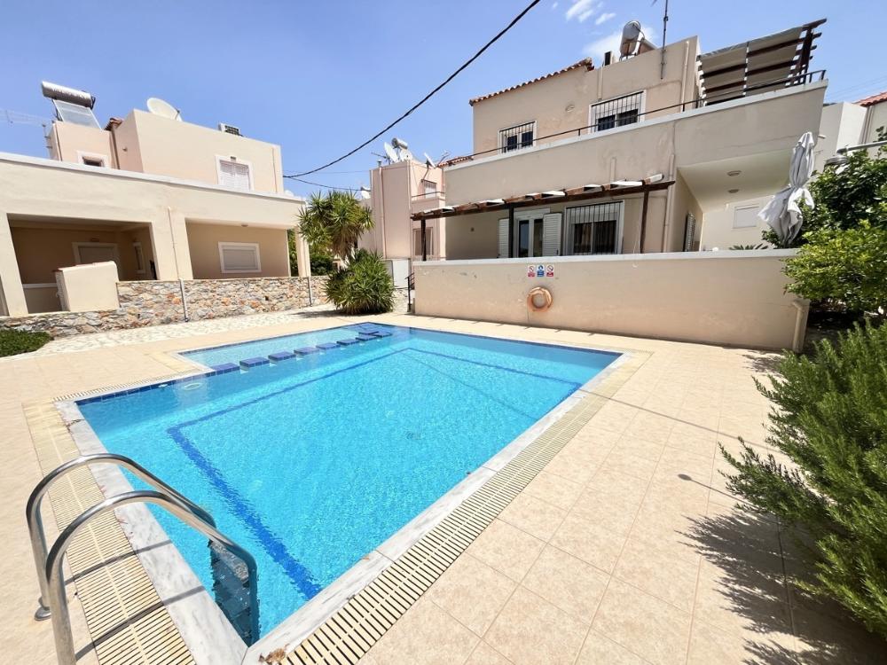 Kreta, Almyrida: Schönes 2-stöckiges Haus zum Verkauf in Almyrida