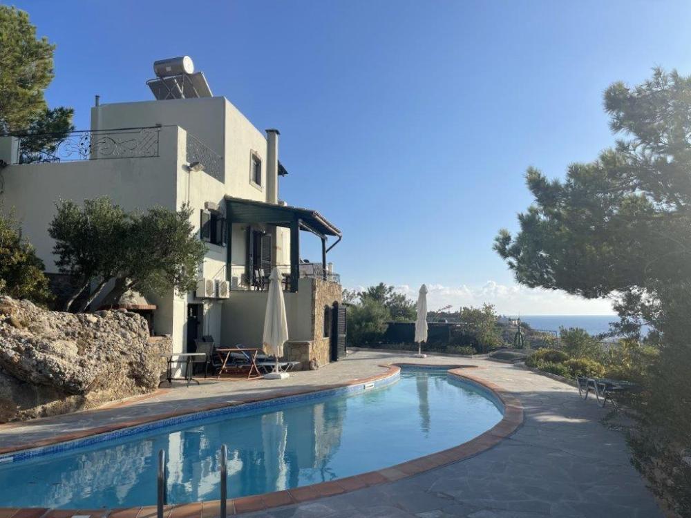 Südostkreta, Aspros Potamos: Wunderschöne Villa, nahe dem Meer und Makry Gialos, zu verkaufen