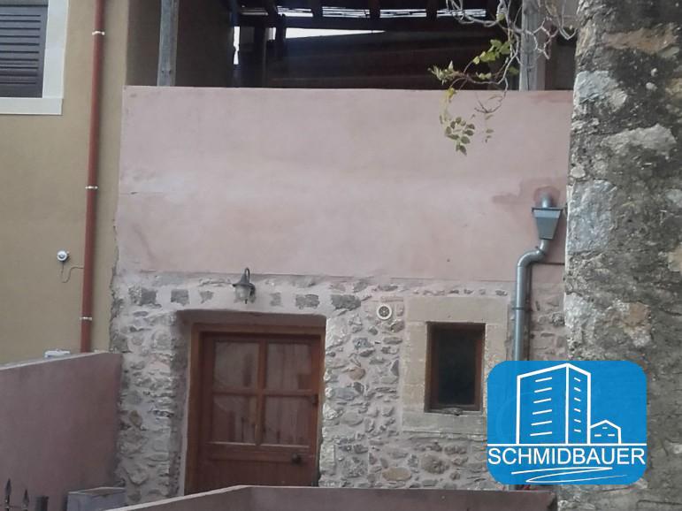 Zwei traditionelle kretische Häuser zum Verkauf mit ΕΟΤ-Lizenz