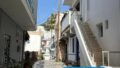Kreta, Agia Galini: Haus zum Verkauf im Zentrum eines Küstendorfes mit separatem Gästezimmer