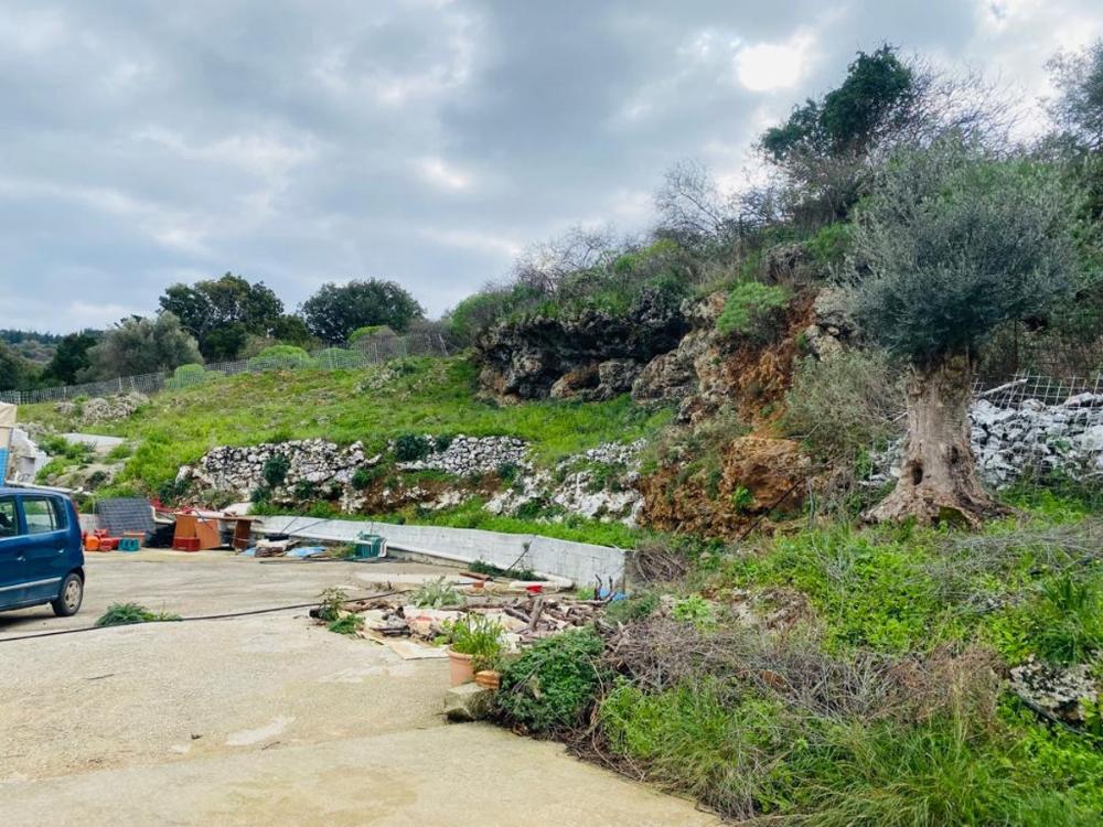 Schönes Grundstück zum Verkauf im Dorf Filippos, Kreta
