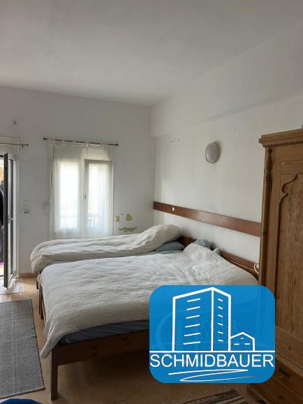Kreta, Agia Galini: Haus zum Verkauf im Zentrum eines Küstendorfes mit separatem Gästezimmer