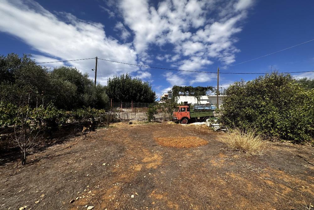 Kreta, Vamvakopoulo: Flaches Grundstück mit 150 m² bebaubarer Fläche in erstklassiger Lage